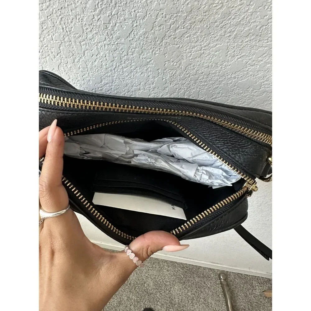 Marc Jacobs Supple Natural Grain Calfskin Softshot 21 Black Crossbody